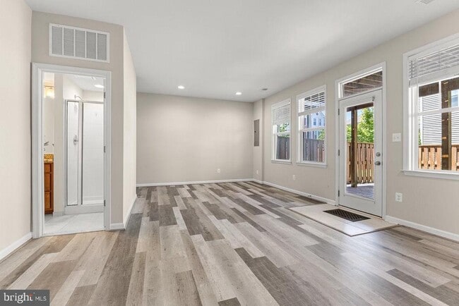 Building Photo - 41678 Wellstone Terrace