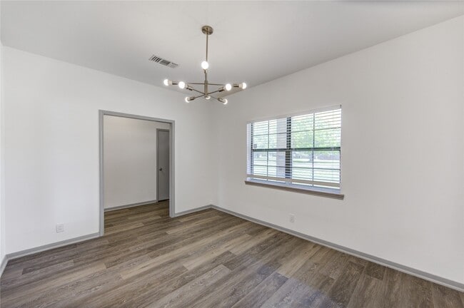 Building Photo - 7109 Kari Ln