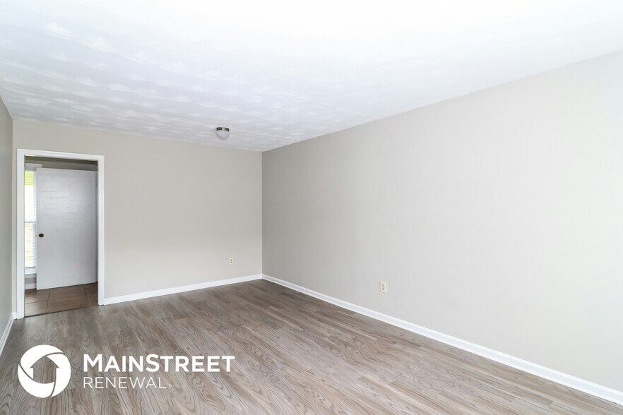 Building Photo - 5126 Battle Creek Dr