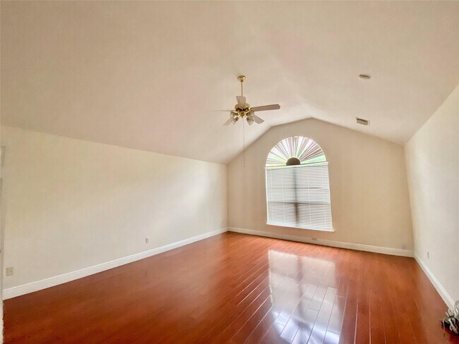Building Photo - 10323 Stanbrook Dr