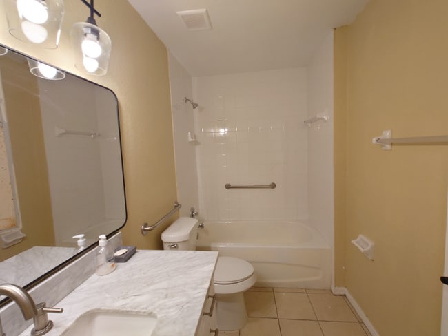 Building Photo - 1346 37th St NW
