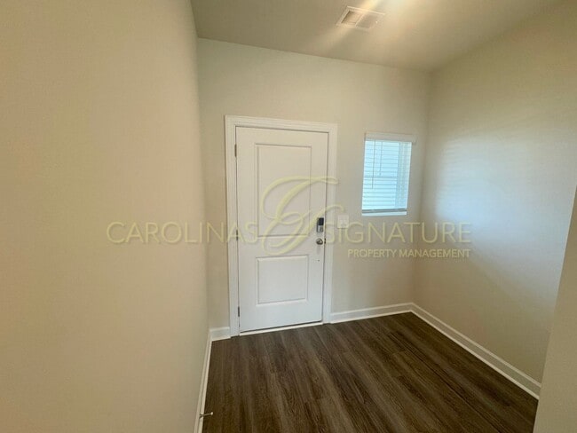 Building Photo - Beautiful New Construction Townhome in Union County