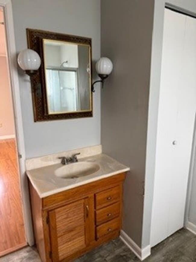 Building Photo - BROMLEY