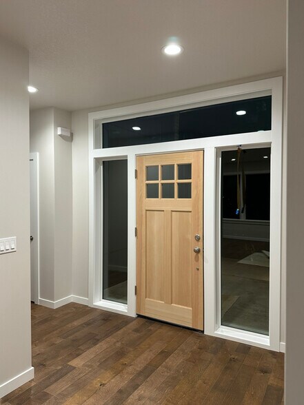 Building Photo - 222 Curtis Dr