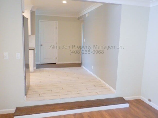 Building Photo - Remodeled Home in Great Location w/ Award Winning Schools & Central A/C!! Pets Negotiable!