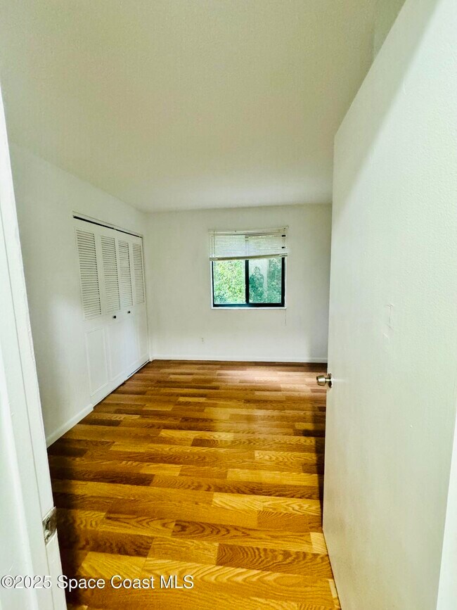 Building Photo - 2160 Forest Knoll Dr NE