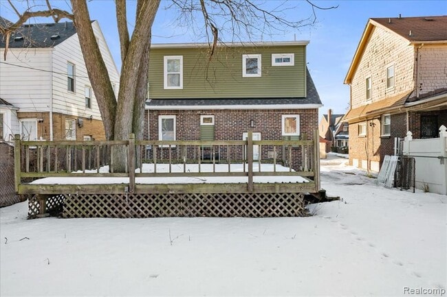 Building Photo - 16200 Parkside St