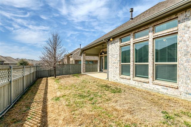 Building Photo - 2421 Stella Ln