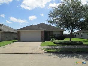 Building Photo - 114 Gemini Ct