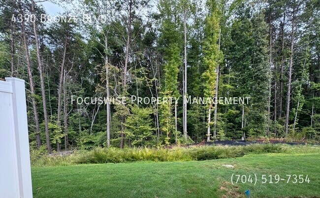 Building Photo - 4390 Bronze Blvd