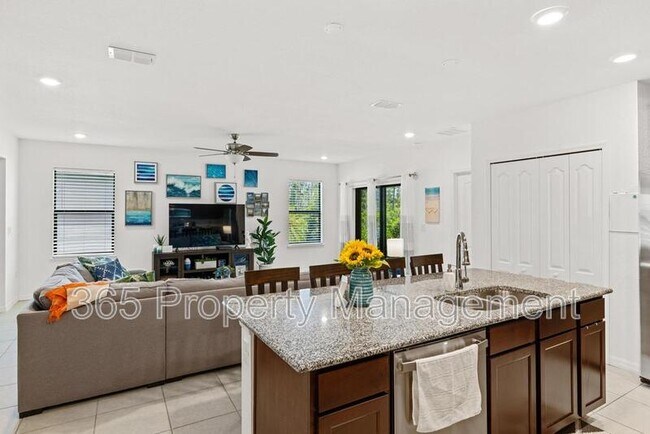 Building Photo - 15257 Mille Fiore Blvd