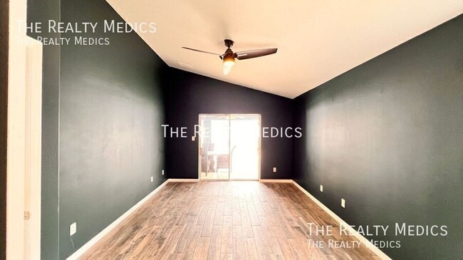 Building Photo - 2239 Wolf Ridge Ln