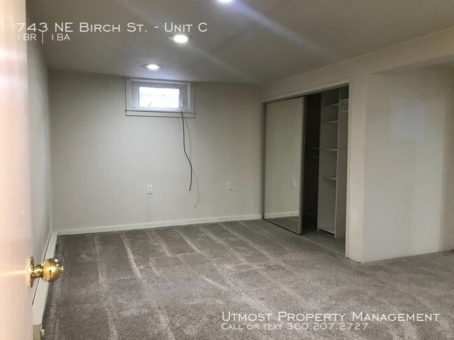 Building Photo - DOWNTOWN CAMAS - ONE BEDROOM
