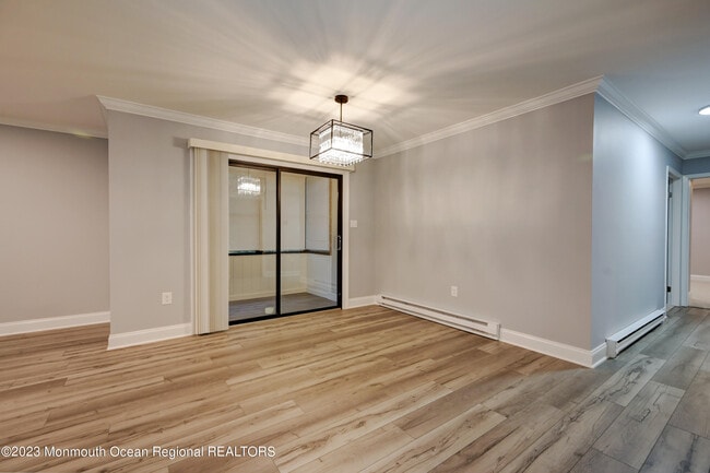 Building Photo - 58 Amberly Dr