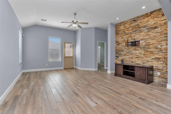 Building Photo - 5219 Rosehill Ridge Ct