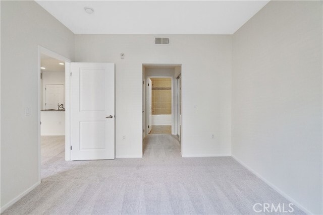 Building Photo - 1329 Scholarship