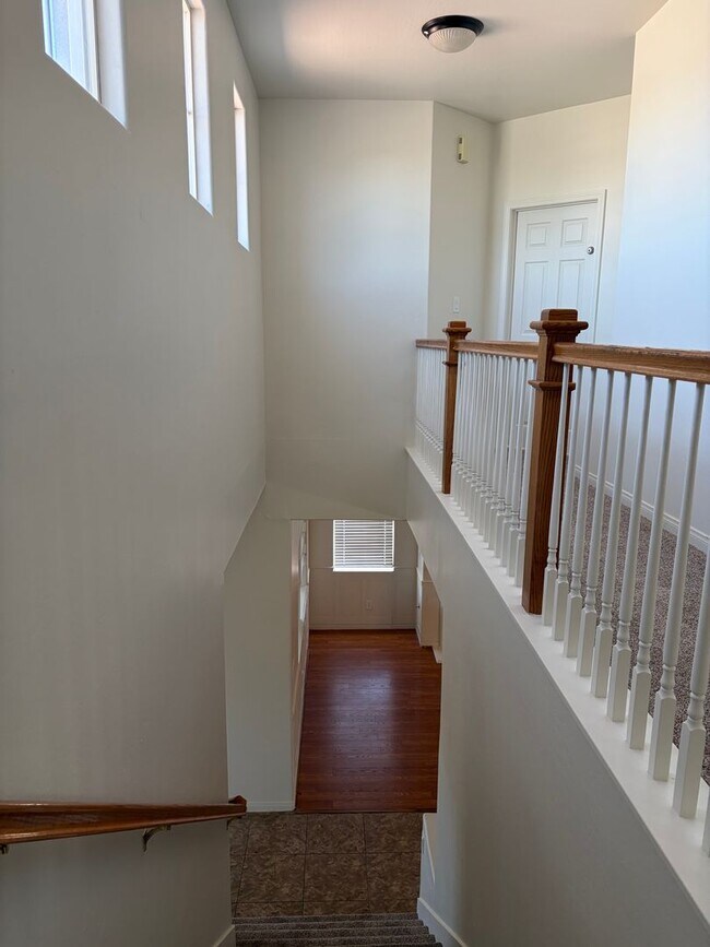 Building Photo - 118 Emerald Isle Way