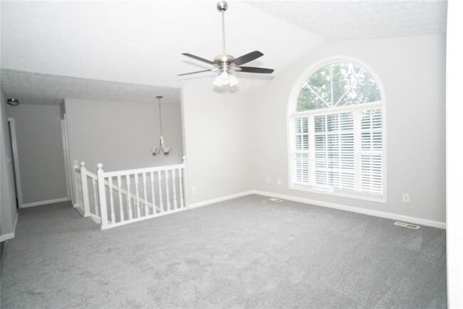 Building Photo - 52 Fieldstone Ct