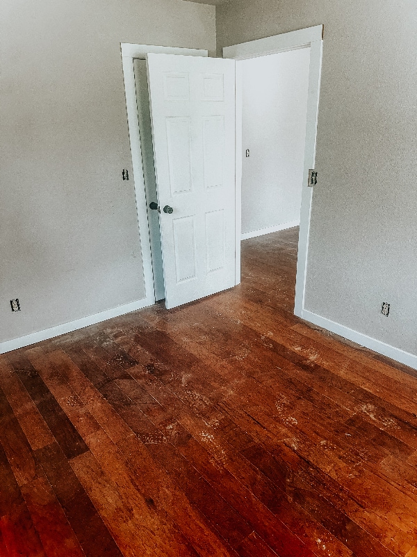 Building Photo - 701 S Broadway Ave