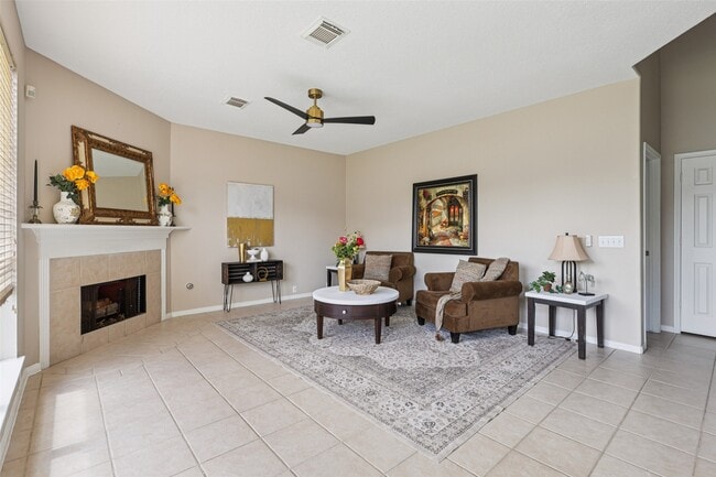 Building Photo - 8002 Cross Trail Dr