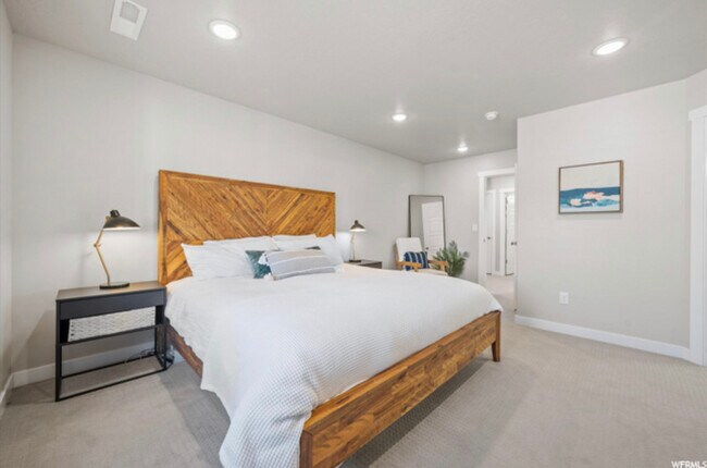 Building Photo - 2418 N 3370 W