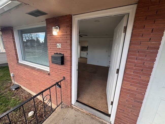 Building Photo - 47 E Garland Ave