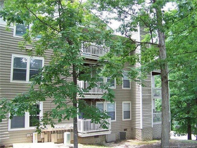 Building Photo - 1022 Brookhollow Dr