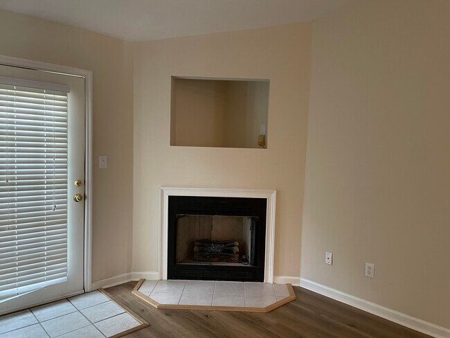 Building Photo - 1310 Triple Tree Ln SW