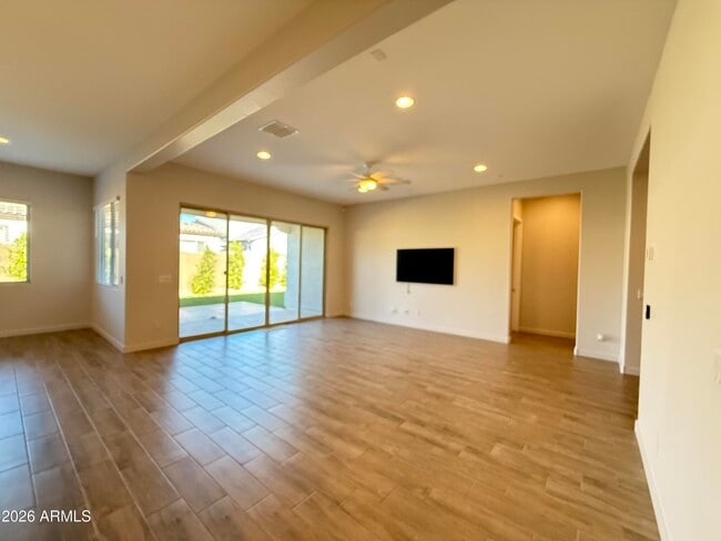 Building Photo - 2996 E Birdsong Ave