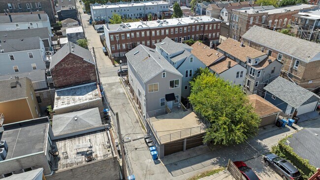 Building Photo - 1156 W 19th Pl