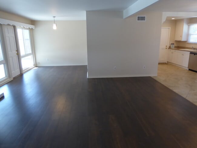 Building Photo - Beautifully Remodeled Single-Story 3-Bedro...