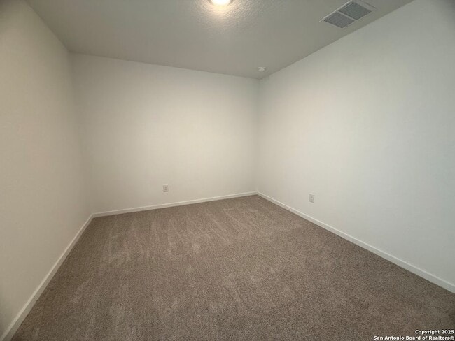 Building Photo - 224 Ottawa Wy