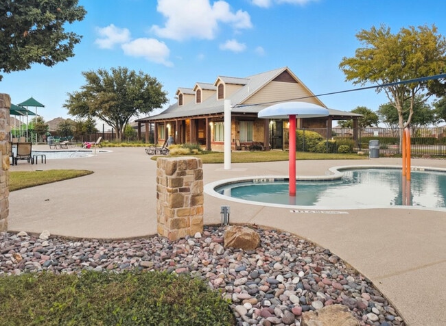 Building Photo - 8012 Wyoming Dr