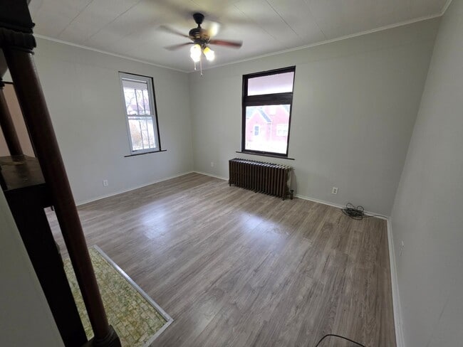 Building Photo - Spacious 3-Bedroom Home with Granite Countertops & Huge Eat-In Kitchen