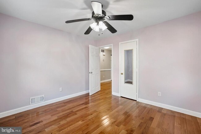 Building Photo - 10802 Blossom Ln