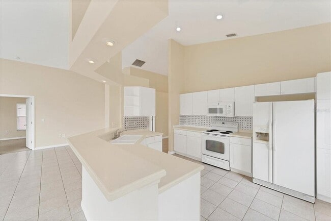Building Photo - 6006 Chaparral Ave