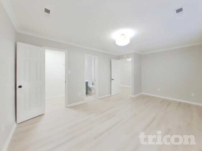 Building Photo - 1319 Country Ridge Ln