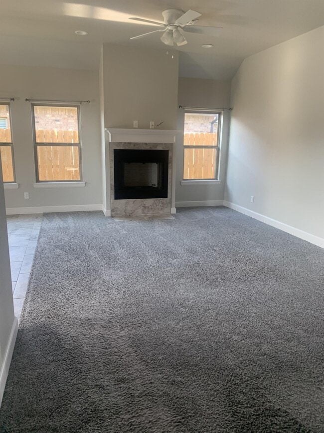 Building Photo - 202 Northwest Granite Avenue