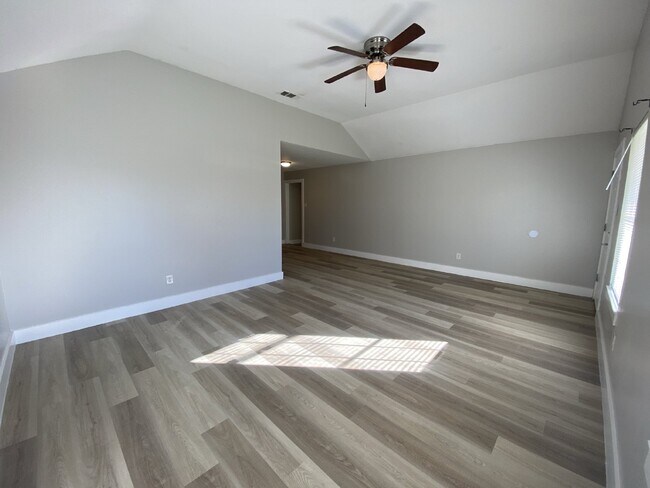 Building Photo - Charming 4-bedroom, 2-bathroom home in Fort Worth, TX!