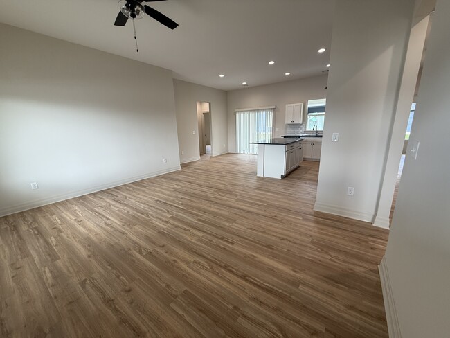 Building Photo - 1823 Liam Ct