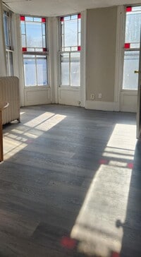 Building Photo - 277 Ontario St