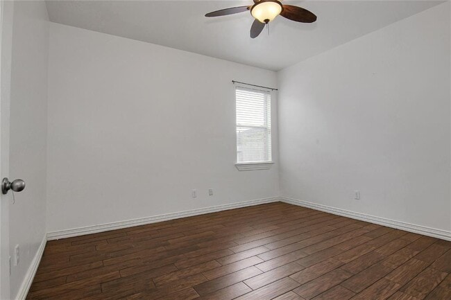 Building Photo - 3014 Brahman Dr