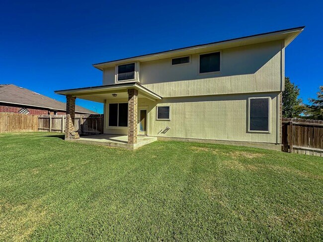 Building Photo - 320 Peanut Dr