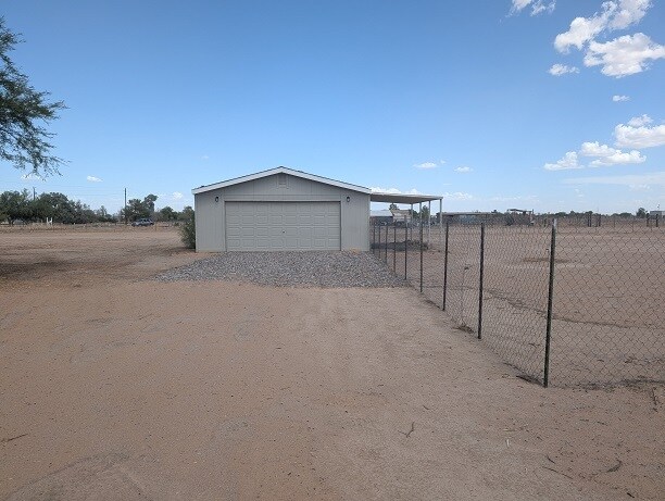 Building Photo - 50559 W Esch Trail
