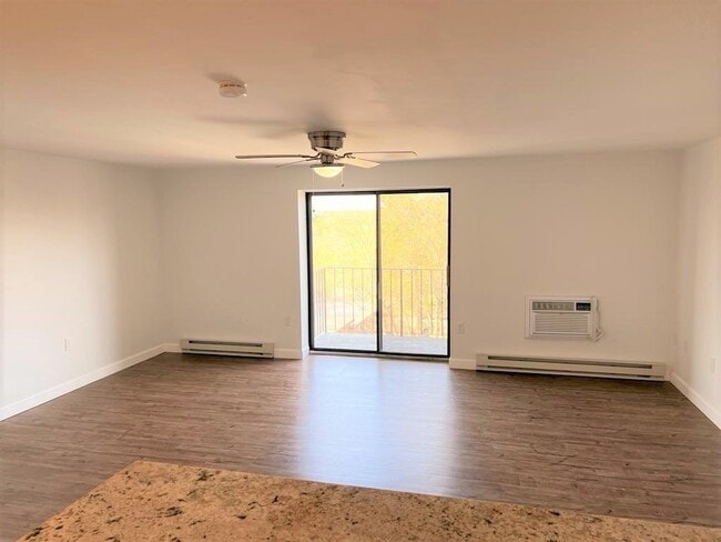 Building Photo - 1321 Worcester Rd