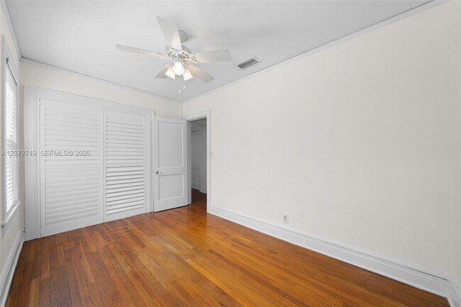 Building Photo - 2521 Inagua Ave