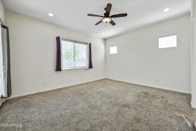 Building Photo - 10493 W Bronco Trail