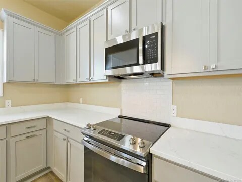 Building Photo - 142 Aspen Cir