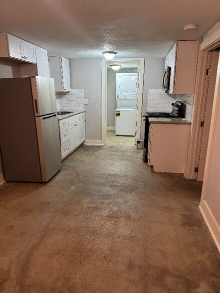 Building Photo - 4601 Hain St