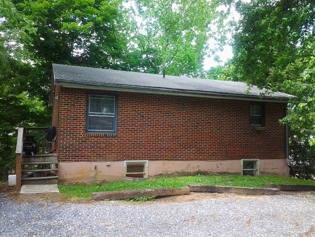 Primary Photo - Affordable Apartment Outside the City Limits